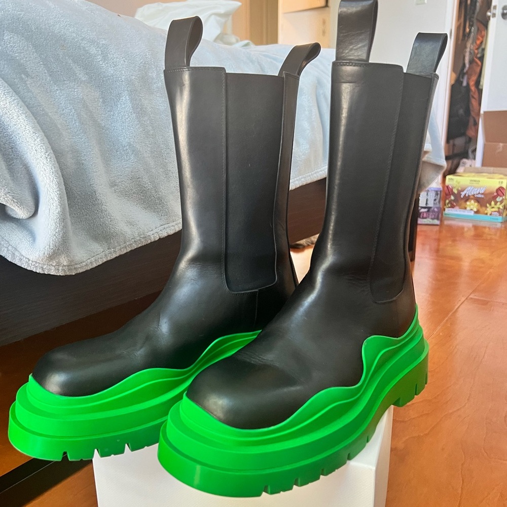 Bottega Veneta tire boots